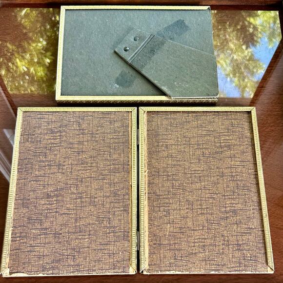 Vintage Gold-Tone 5x7 Frame Set – Single & Double Hinged (3 Photo Display) - Picture 3 of 12